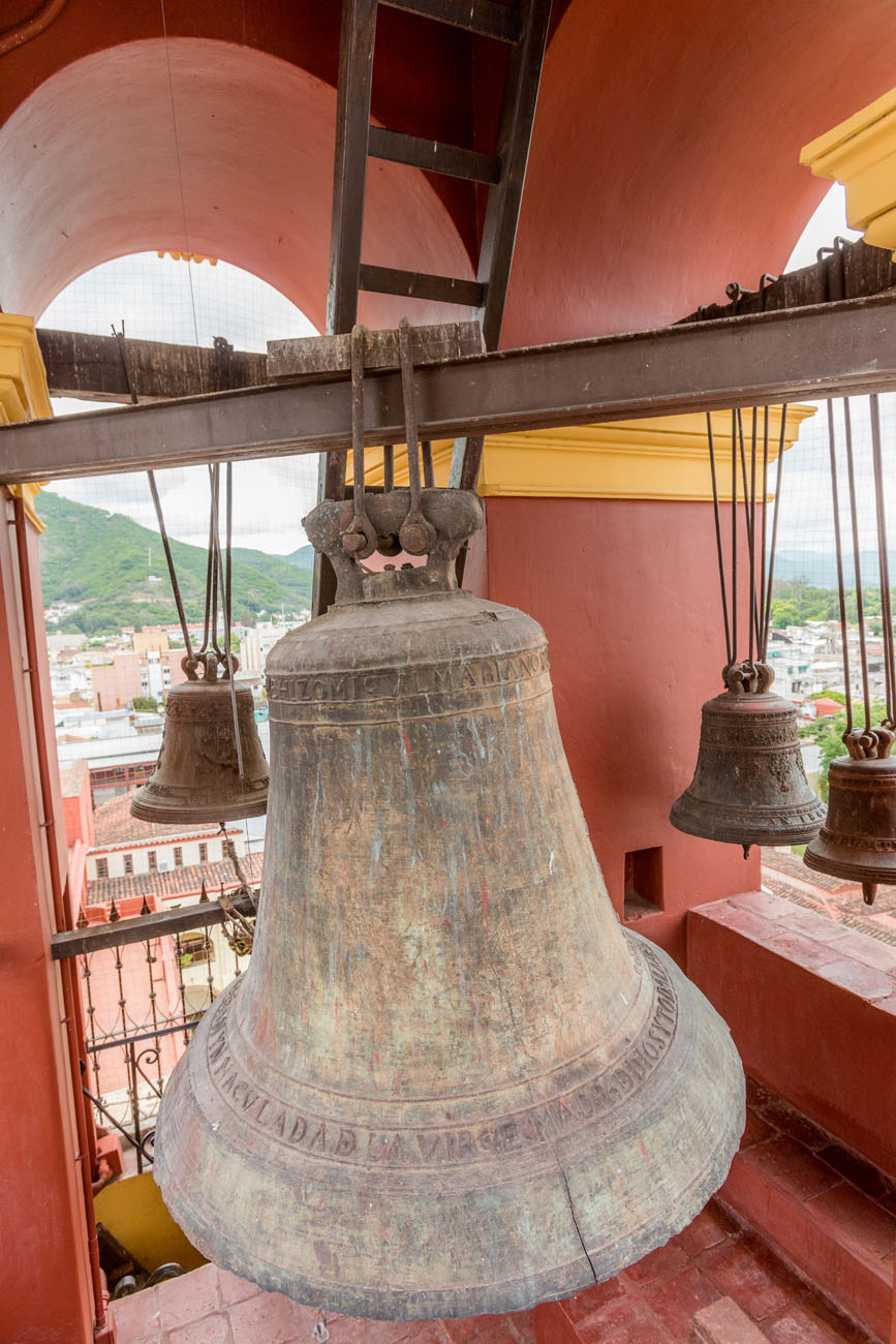Pasadizos y Ascenso al Campanil